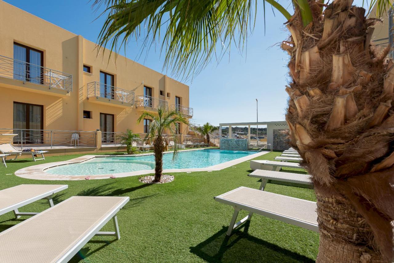 Residence Le Piscine San Vito Lo Capo Kültér fotó
